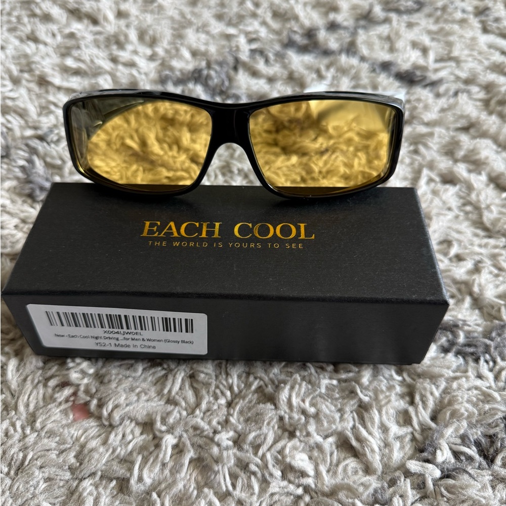 Men's Black Frame Sunglasses with Yellow Lenses